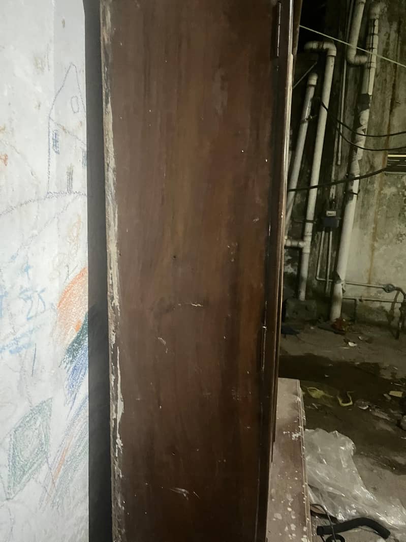 Dressing Table / Showcase 4