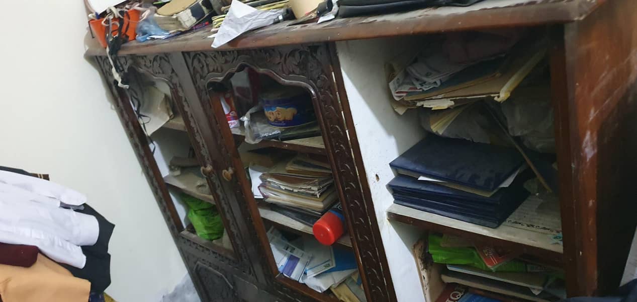 Dressing table & showcase almari 2