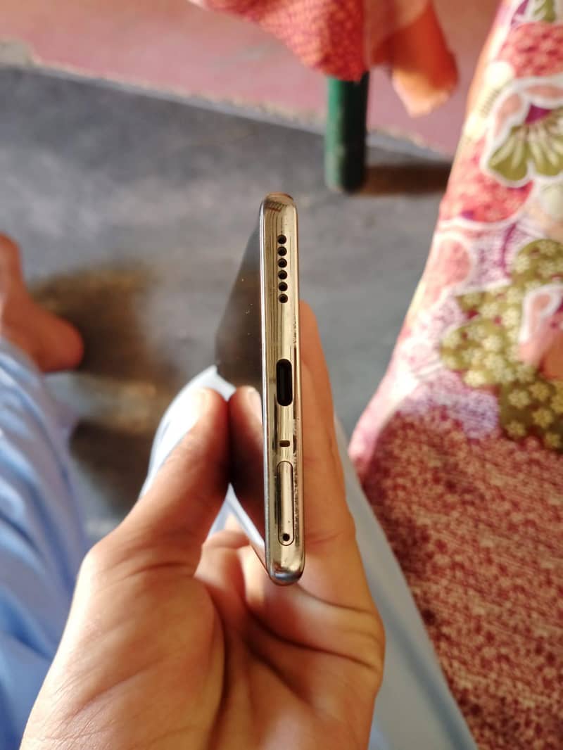 Tecno camon 40 pro 5