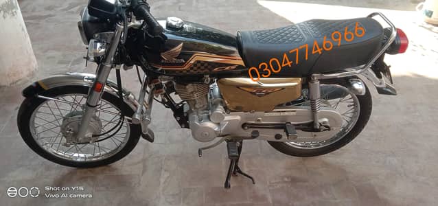 Honda gold edition 2024. available in dunyapur city