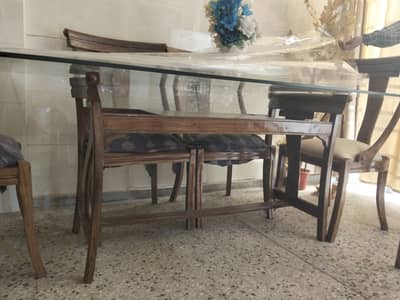 Almost new bought 2/3 months ago 6 seater dining table