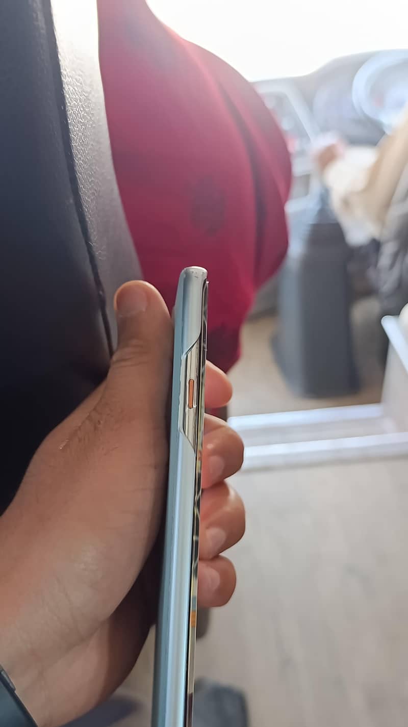 camon 40 pro 5