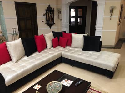 Sectional sofa 7 seat-like Brand New