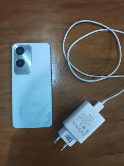 Vivo y18 mobile for sale