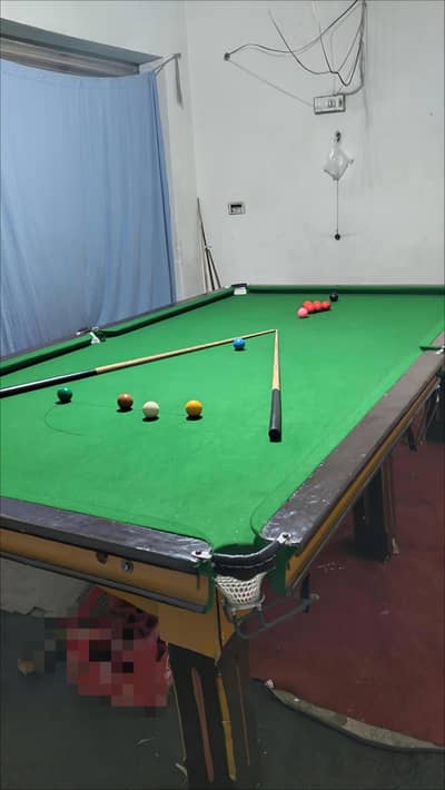 snooker table 5/10
