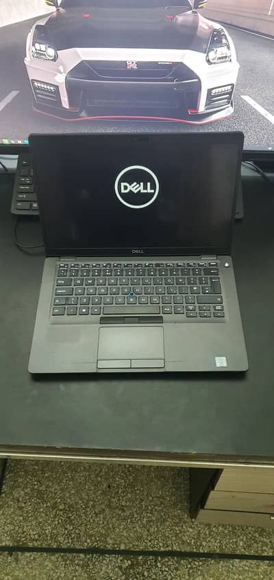 Dell latitude 5400 touchscreen i7 8gen 8 Ram 256 nvme