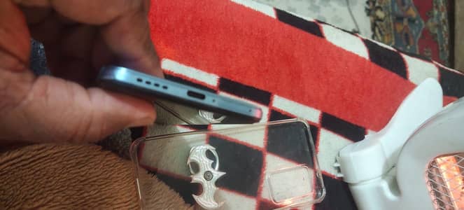 v23e v23 e super fast processor full box 10/10 Not open seal pack