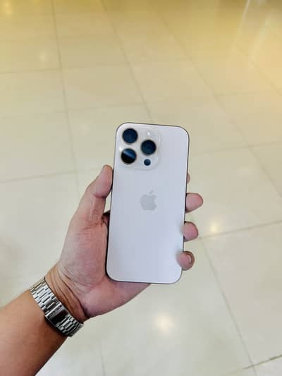 Iphone 16 pro desert jv