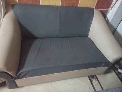 2 seater sofa couch in brand new condition