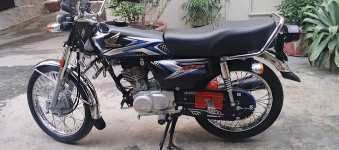 Honda cg 125 black brand new