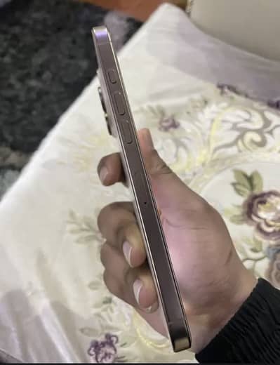 Iphone 16pro max desert titanium 256gb