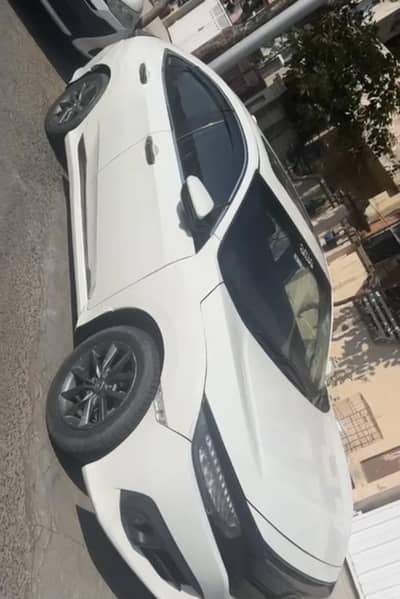 Honda Civic White Colour 80 % original