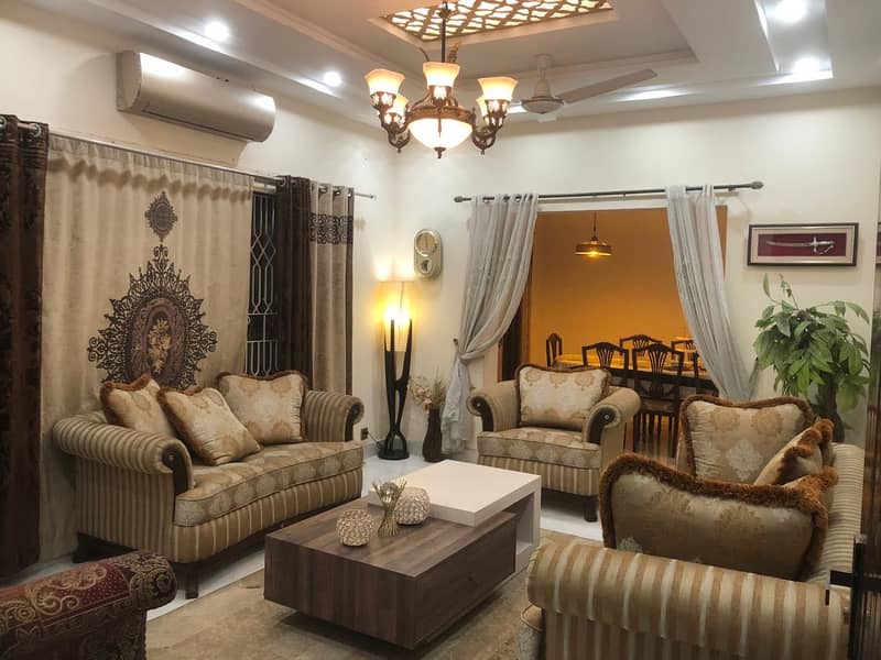 Slightly used. Beautiful solid 0