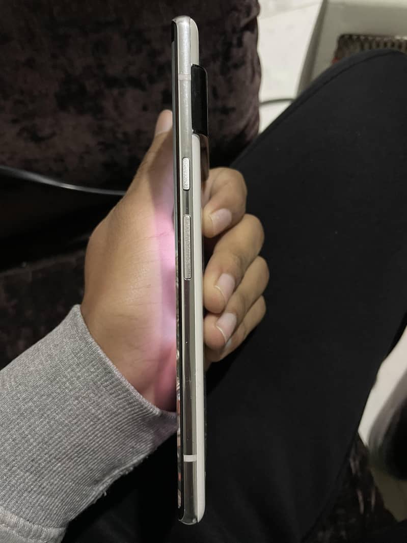 google Pixel 6 pro 5