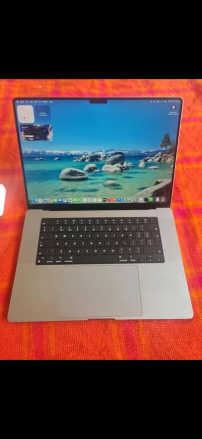 Apple Macbook for sale