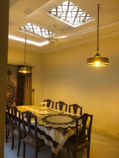 Dinning table with 8 chair