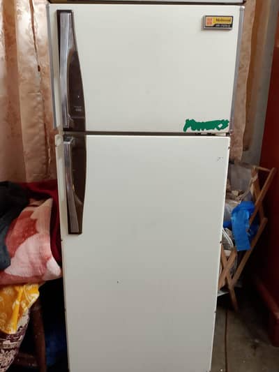 naitional refegirter urgent sale medium size