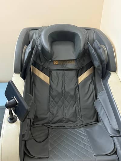 JC BUCKMAN MASSAGE CHAIR