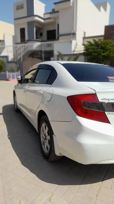 HONDA CIVIC UG FULL OPTION 2013