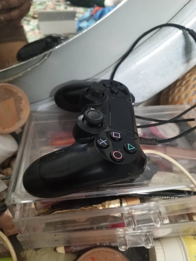 PS4 Controller Xbox 360 Controller Xbox One Controller & DVDs read ad 3