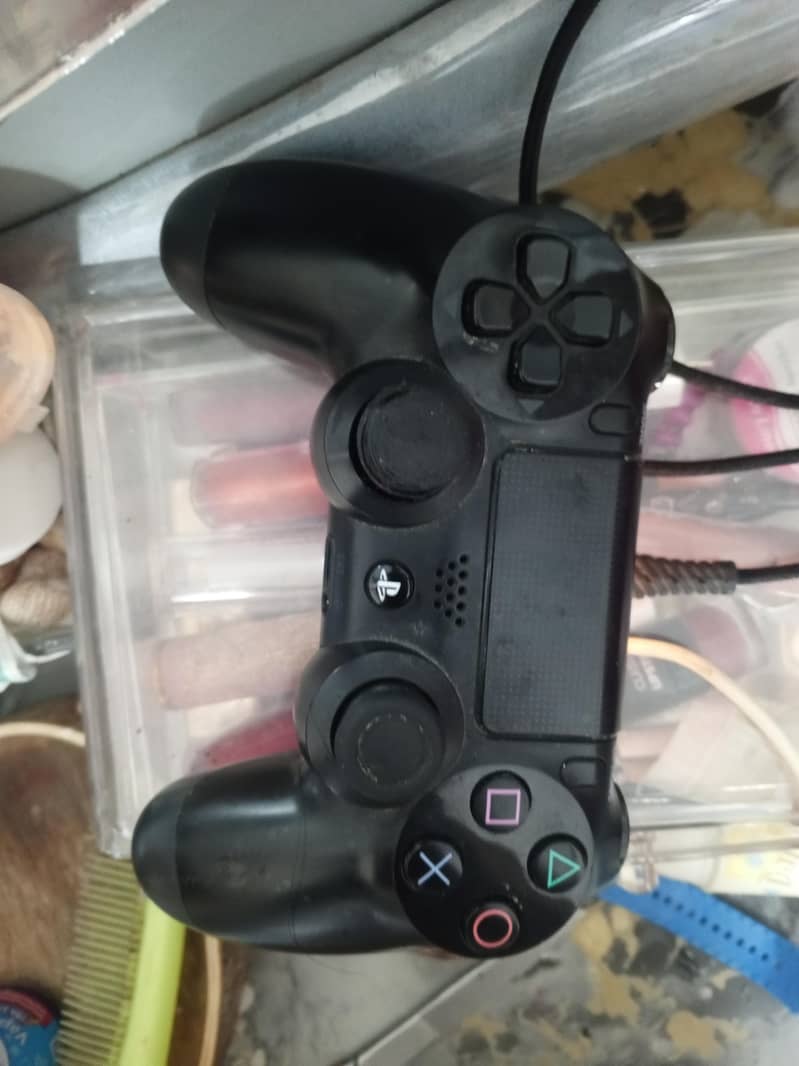 PS4 Controller Xbox 360 Controller Xbox One Controller & DVDs read ad 4