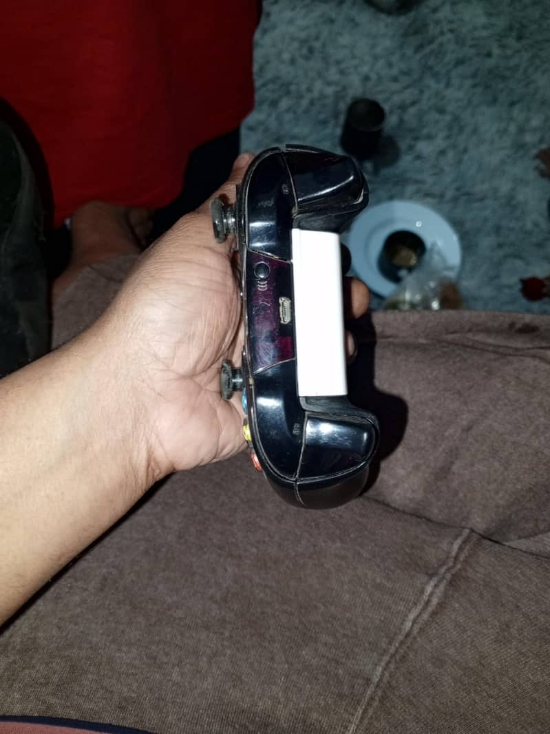 PS4 Controller Xbox 360 Controller Xbox One Controller & DVDs read ad 7