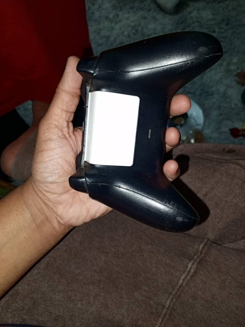 PS4 Controller Xbox 360 Controller Xbox One Controller & DVDs read ad 12