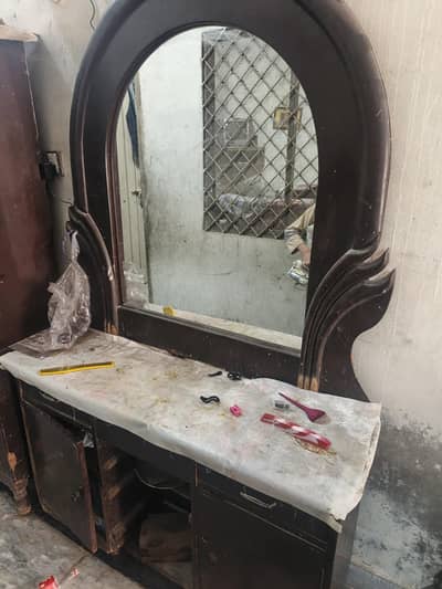 dressing table and showcase for sale