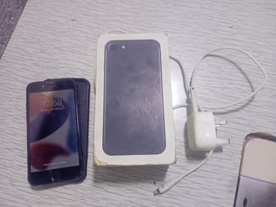 I phone 7 PTA 32gb with box charger