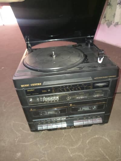 cassette player(no cassette) only box . genuine Original Never used