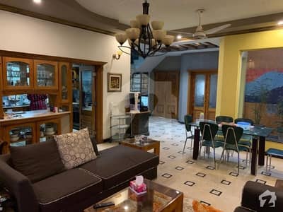 Commercial 2 Kanal Vip Used House Available For Sale Personal Construction Owner Built 80 Feet Road