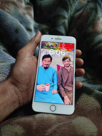 iPhone 8 plus non pta  bettera  75 no charging no box