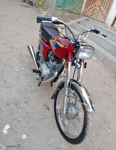 Honda CG 125 model 2005 for urgent sale