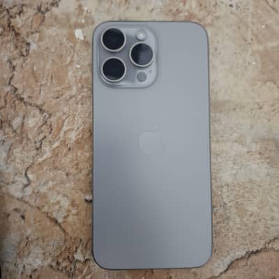 selling slightly used 15 Pro Max 100 percent health 74 cycle count