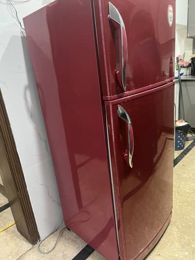 Singer Fridge 10/10 condition no scratches dent