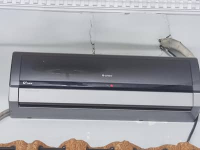 Gree G 10 DC INVERTER  Full fresh condition  no repair