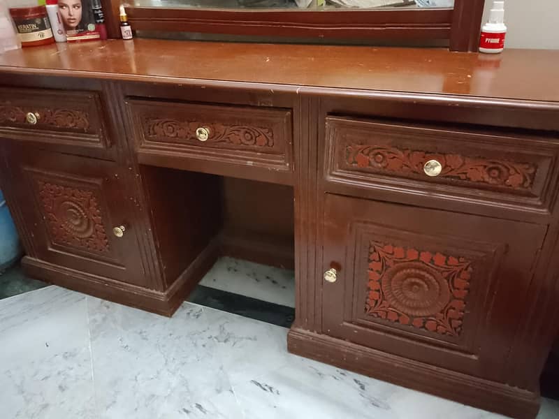 dressing table 2