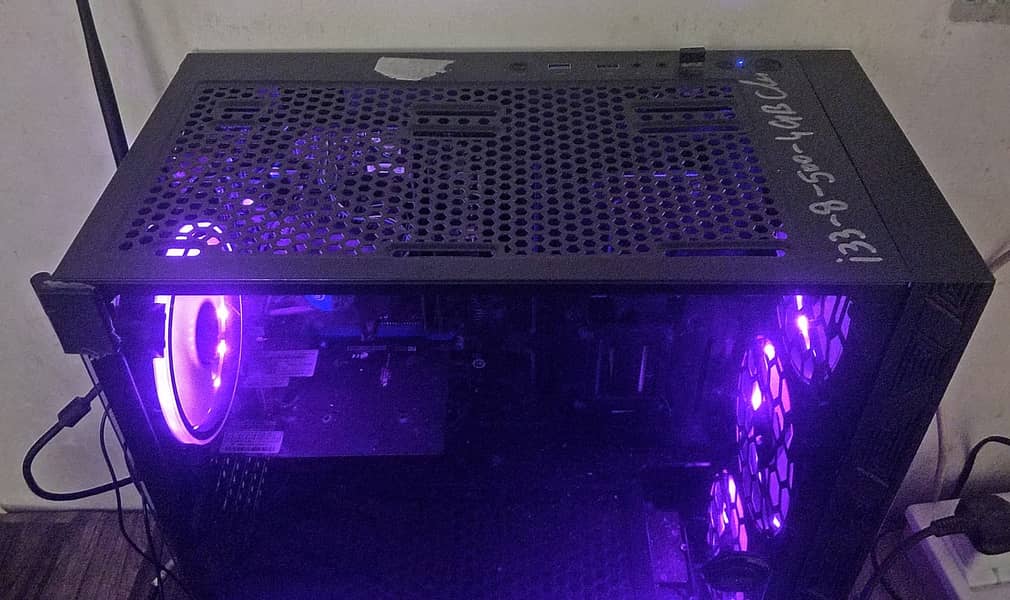Powerful Custom Built PC – The Gaming Beast 4