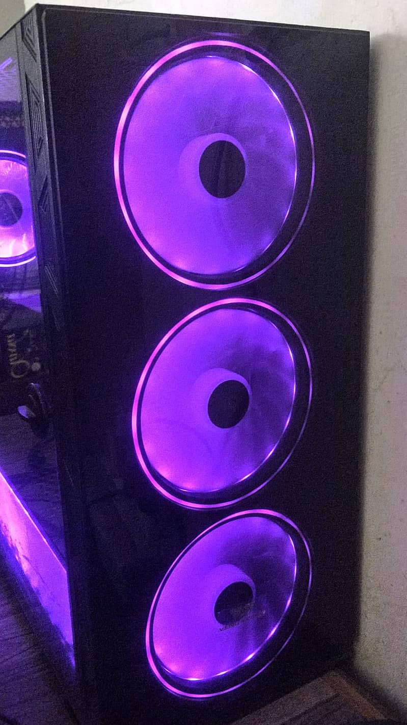 Powerful Custom Built PC – The Gaming Beast 5