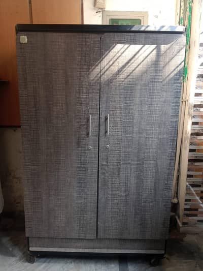 2 door almari