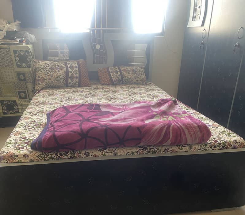 QUEEN SIZE bed and Side tables for sale Long seti for sale 4
