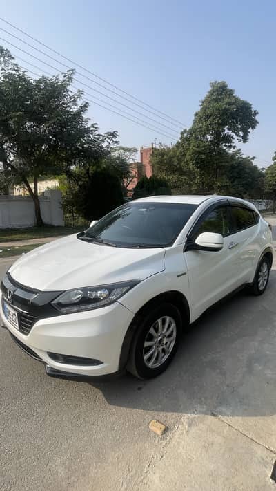 Honda Vezel 2015 model for sale