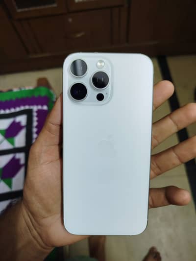 Apple iPhone 16 Pro Max