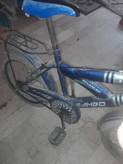 USED BICYCLE SUITABLE AGE 6 TO 10