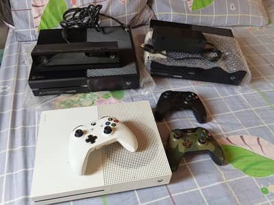 3 Xbox good condition