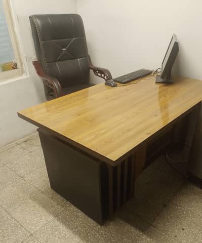 Wood Table and Executive Chair used only 1 month