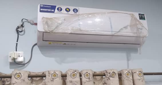 1.5 Ton Cooling Capacity  Suitable for medium-sized rooms (approx. 150