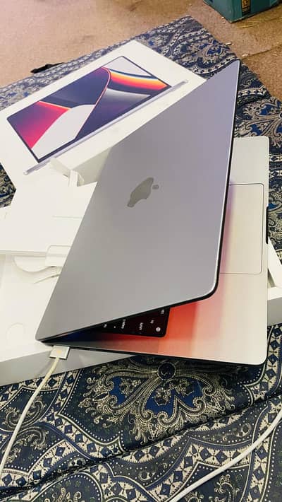 Apple MacBook Pro 14” M1 Pro – 16GB / 512GB – Excellent Condition