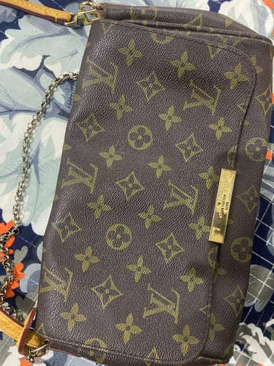Louis Vuitton purse