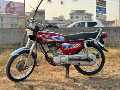 Honda 125 urgent sale, red color